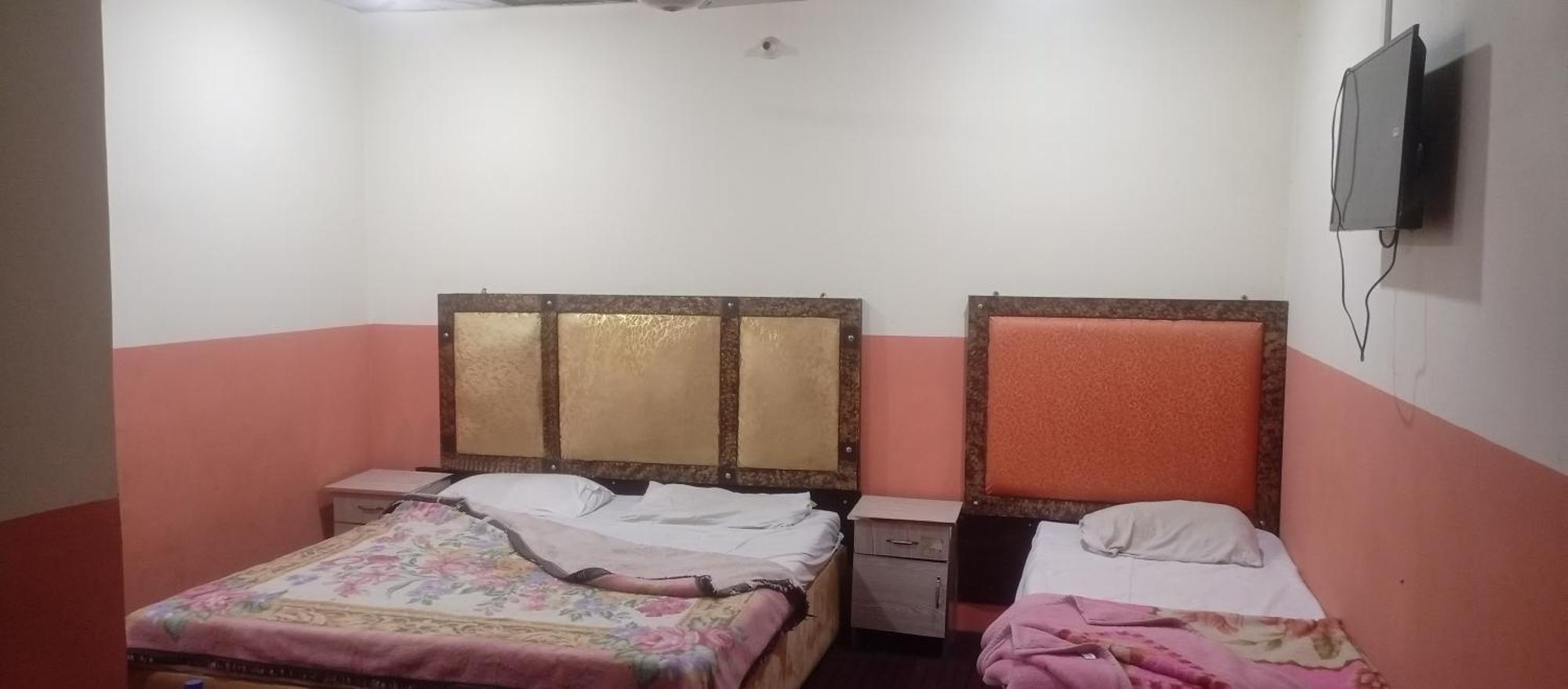 New Pak Royal Hotel Lahor Kültér fotó