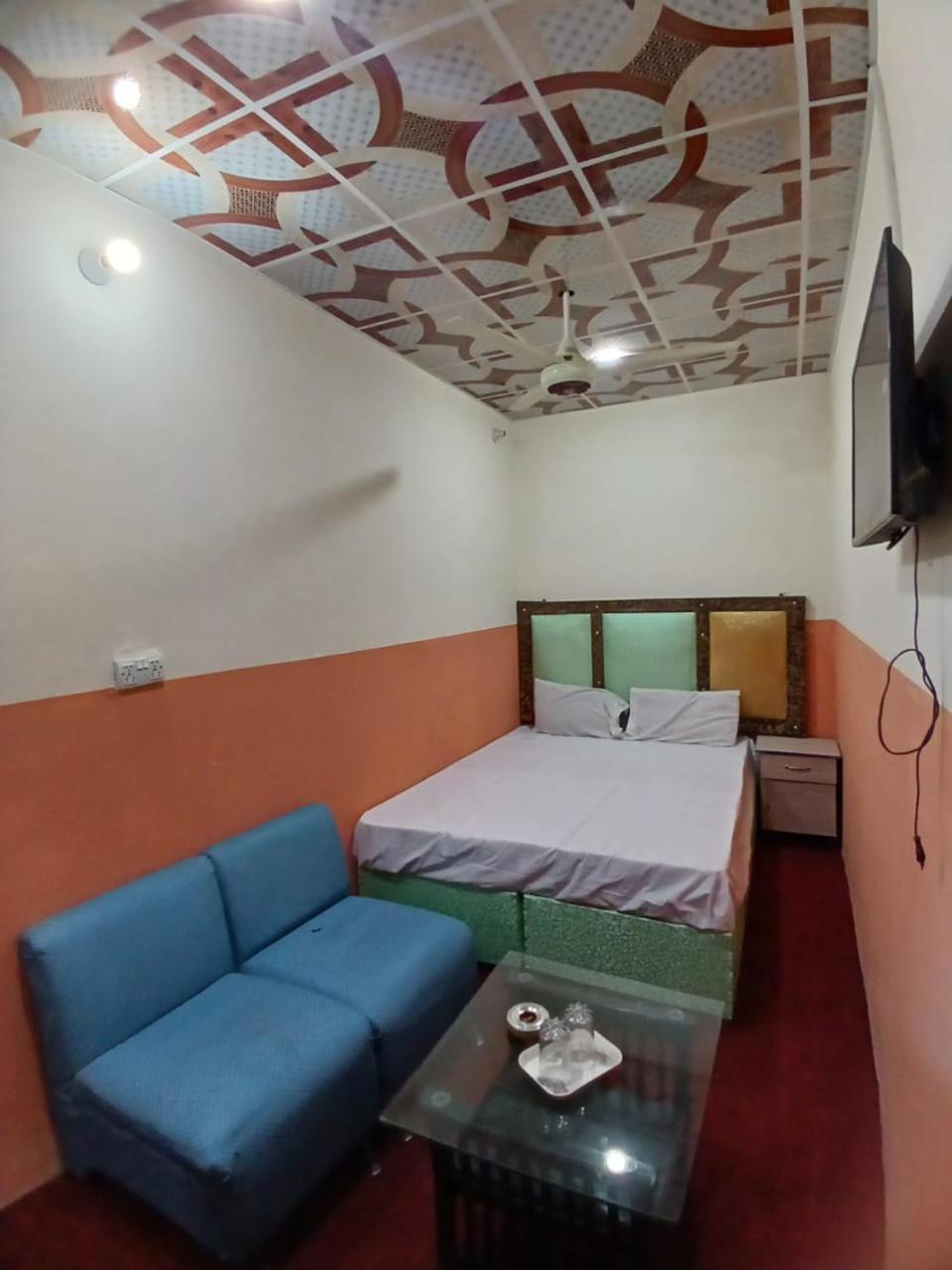 New Pak Royal Hotel Lahor Kültér fotó