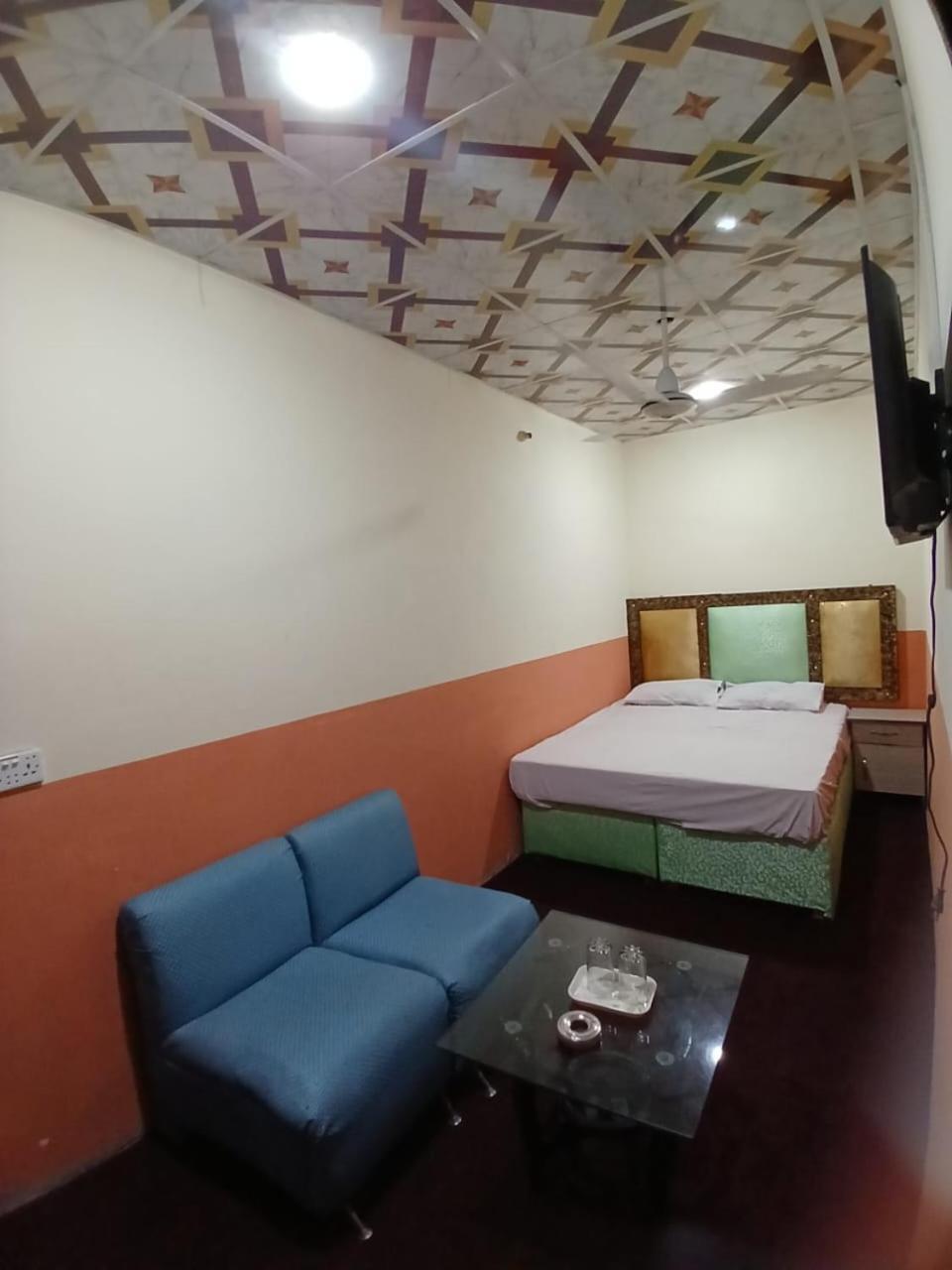 New Pak Royal Hotel Lahor Kültér fotó