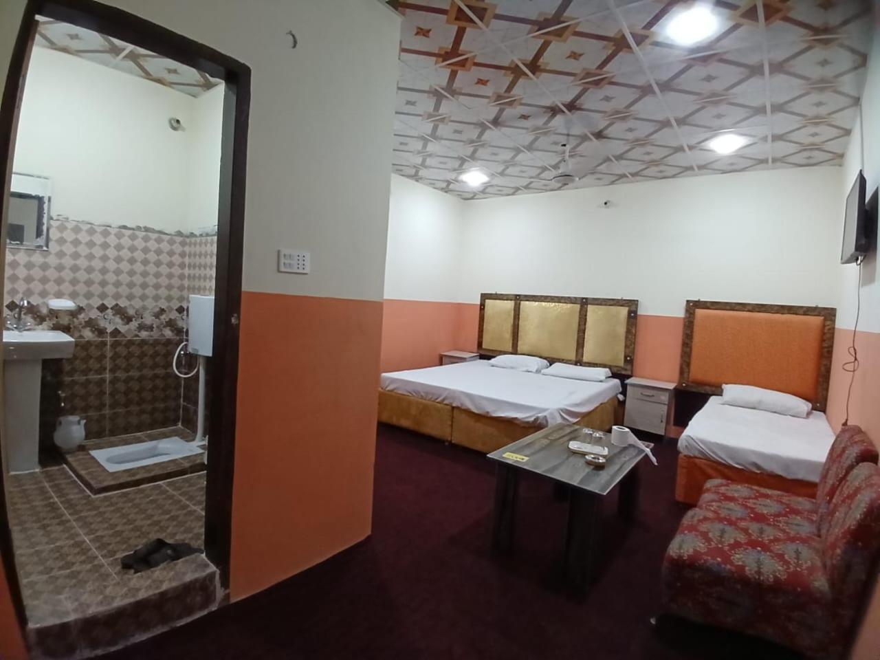 New Pak Royal Hotel Lahor Kültér fotó